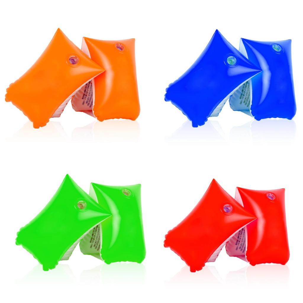 זוג מצופים ליד זוג מצופים ליד