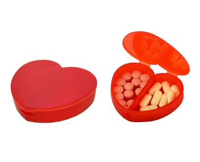 קופסה לתרופות בצורת לב 